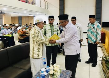 Pantun Dua Bait Gubernur di Mukerda MUI Kalsel