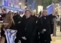 Rayakan Kemenangan, Perempuan Argentina Lepas Jersey Timnas Mereka Ganti dengan Ini