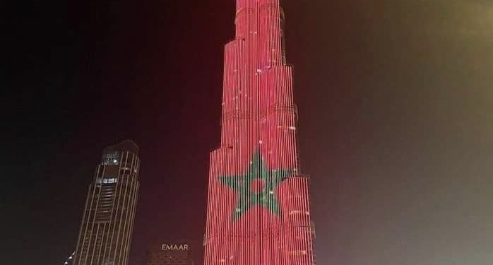 Menara Burj Berselimut Bendera Maroko Sebagai Ucapan Selamat