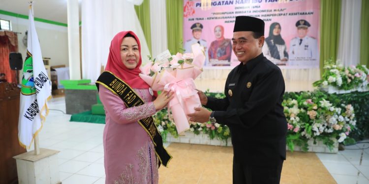 Peringatan Hari Ibu ke-94 Sekaligus Pengukuhan Bunda FAD