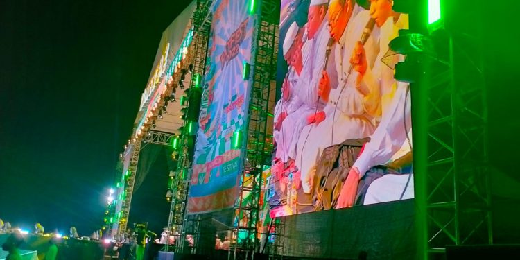 Abah Zairullah Hadiri Tabliq Akbar di Pantai Jhonlin