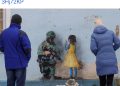 Dunia Terpana, TvBoy Melukis Mural di Reruntuhan Perang Ukraina