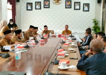 Bupati Tanah Bumbu Terima Kunker DPRD Kabupaten Tapin dan HST