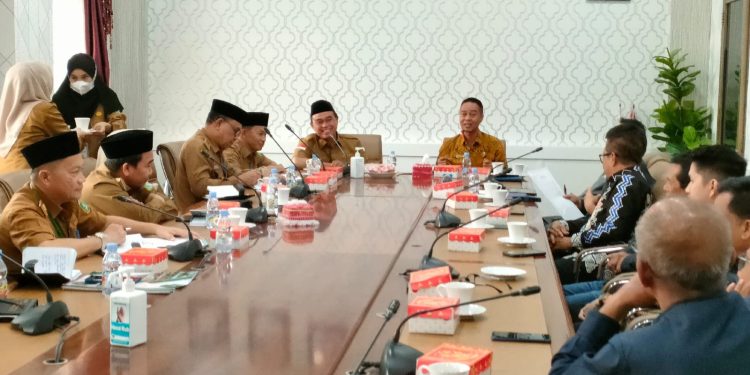 Bupati Tanah Bumbu Terima Kunker DPRD Kabupaten Tapin dan HST