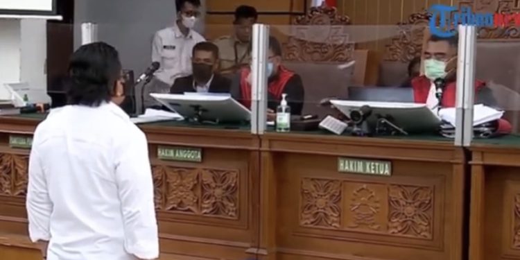 Sambo, Mantan Jenderal Bintang 2 Itu Berdiri 29 Detik Dengarkan Detik-Detik Vonis Mati-nya