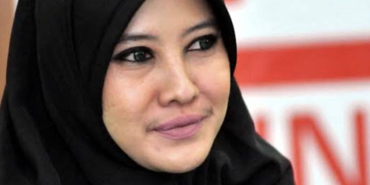 Kekuatan Taaruf, Pernikahan Peggy Melati Sukma dengan Imam Besar Masjid New Zealand