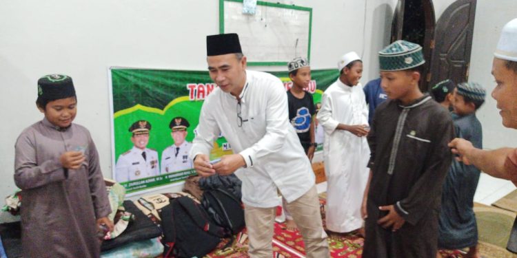 Disperkimtan Monev Program 1D1M di Tiga Masjid Kecamatan Satui
