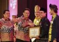 Bupati Zairullah Terima Penghargaan Dari Menkes