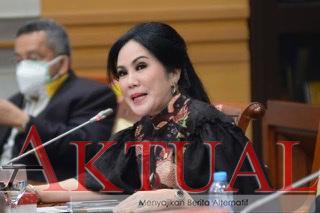 Ary Egahni, Tinggalkan Banjarmasin Berkiprah di Kapuas, Kini Tersangka Korupsi Bersama Suami yang Bupati