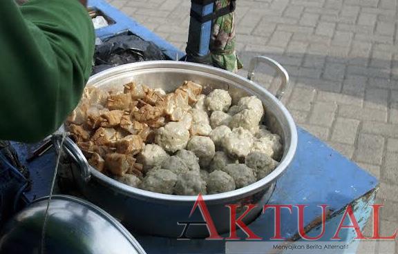 Pedagang Pentol Ini Meninggal Saat Menjajakan Dagangan di Malam Hari
