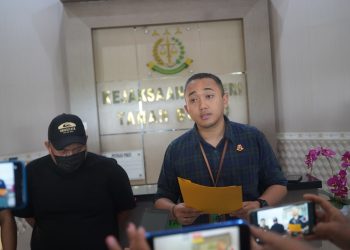 Tim Tabur dan Kejari Tanah Bumbu Ringkus Buronan DPO Kejaksaan Kotawaringin Timur