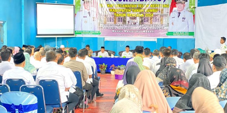 Hari Kedua Musrenbang, Bupati Juga Sambangi Kecamatan Teluk Kepayang