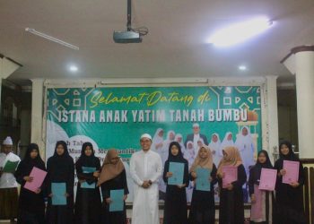 Bupati Zairullah Wisuda 27 Pelajar Tahfizul Quran Istana Anak Yatim