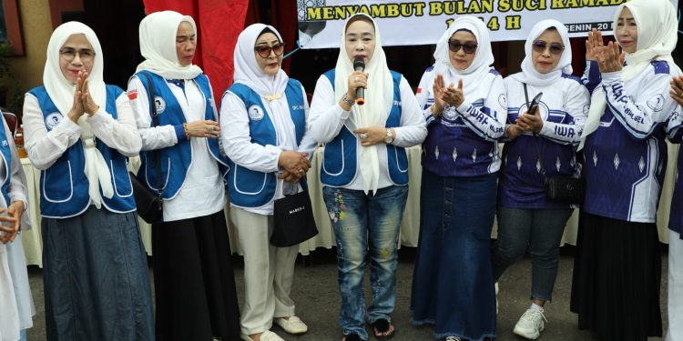 IWAPI HSU Gelar Pasar Murah