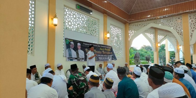 Selama Ramadhan, Bupati Tanah Bumbu, Setiap Malam Sholat Tarawih dari Masjid ke Masjid