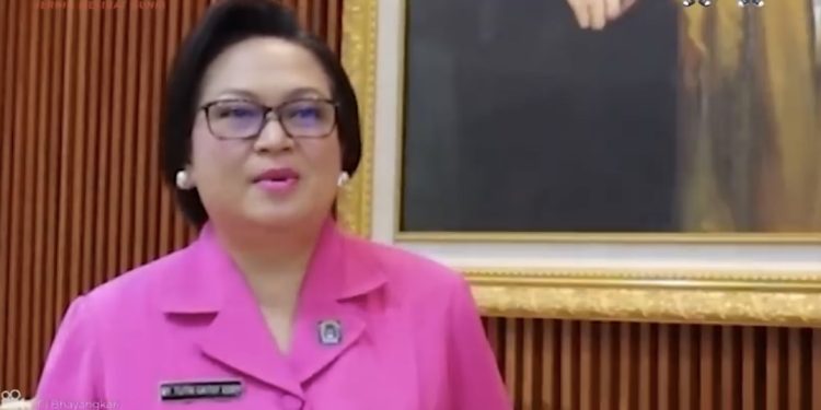 Widi Astutik, Hanya Hantarkan Sang Wakapolri hingga Muara Gerbang Masa Pensiun