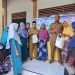 Ringankan Beban Masyarakat, Camat dan Kepala Desa di Kusan Hulu Gelar Pasar Murah
