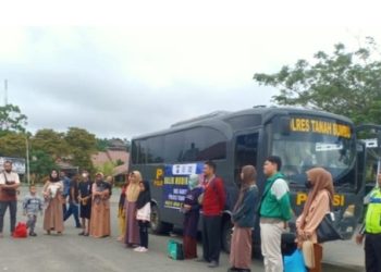 Polres Tanah Bumbu Antar Gratis Masyarakat Mudik dan Balik Kampung