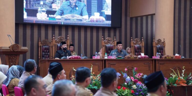 DPRD Sampaikan Pandangan Umum Fraksi, Terkait Dua Raperda Baru