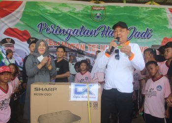 HUT Ke-2 Kecamatan Teluk Kepayang, Warga Kurang Mampu – Lansia Dapat Paket Sembako