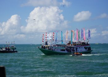 Selamatan di Atas Kapal, Tutup Puncak Pesta Pantai Mappanre Ri Tasi’e 2023
