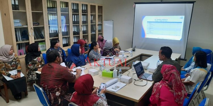 Dukungan DP3AP2KB dalam Proses Verifikasi Lapangan Lomba Prestasi Terbaik Pelayanan KB dan TPMB Kalsel 2023