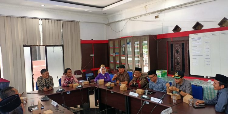 Banmus DPRD Tanbu, Kunjungi DPRD Banjar untuk Studi Komparasi Mengenai Kewajiban Anggota Dewan