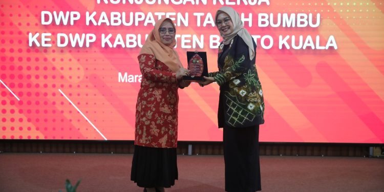 Tingkatkan Kinerja, DWP Tanah Bumbu Kunker ke Batola