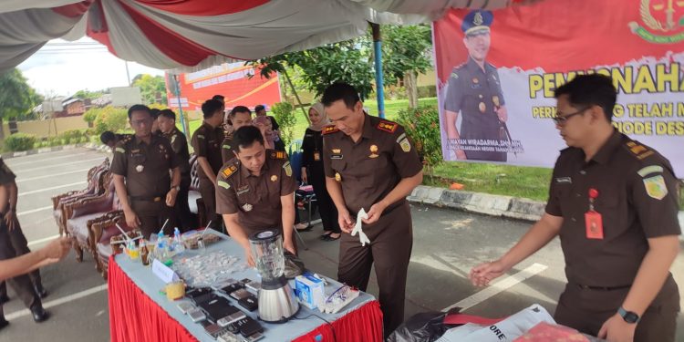 Kejaksaan Negeri Tanah Bumbu Musnahkan Barang Bukti Sudah Inkrah