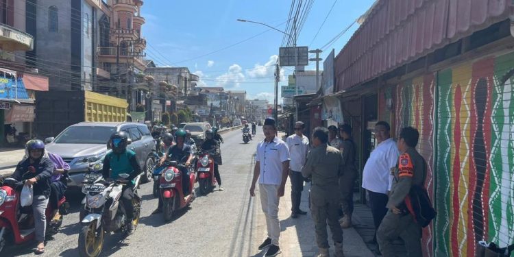 Satpol PP Tindak Tegas Badut dan Prioritaskan Keamanan Pengguna Jalan