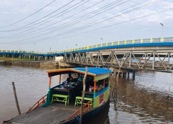 Murah Sampai Malam, Yukz Nikmati Angkringan ‘Ngopi Terapung’ View Sungai Kuin Banjarmasin