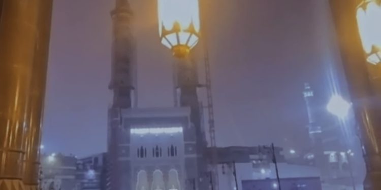 Kesaksian Yutuber Saat Badai di Masjidil Haram, Doa Inipun Berkumandang Jelang Azan Magrib