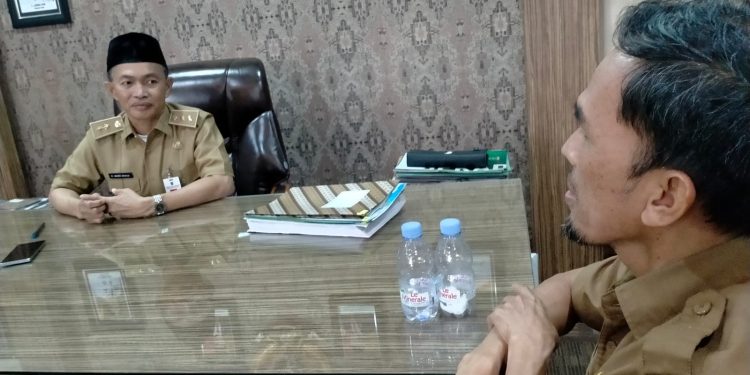 Dr. Ambo Sakka:Kabag Ortal dan Sekretaris Satpol PP dan Damkar Bertukar Tempat