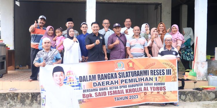 Reses DPRD Tanbu, Warga Keluhkan Sampah di Jalan Raya