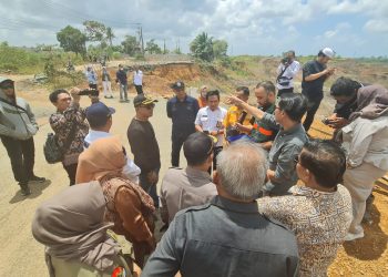 DPRD, PUPR dan Arutmin Tinjau KM 171 Satui
