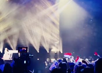 ‘Merah Putih’ Berkibar di Auditorium Semi Final AGT 2023 Sambut Perform Putri Ariani