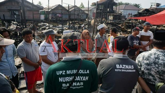 Baznas Banjarmasin Salurkan Bantuan Uang Puluhan Juta pada Korban Kebakaran di Dua Lokasi