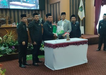Sholawat Nabi Menggema pada Rapat Paripurna DPRD Tanah Bumbu
