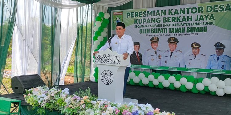 Abah Zairullah Resmikan Kantor Desa Kupang Berkah
