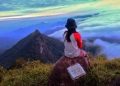 Mereka Melakukan Penaklukan Puncak Gunung Tertinggi di Kalsel, Turunnya Dievakuasi