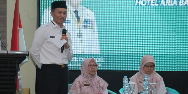 Sekda Ambo Sakka Wakili Bupati Tanah Bumbu Rapat Rutin di Banjarmasin