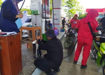 Diskumdagri Tanah Bumbu Lakukan Pengawasan UTTP SPBU
