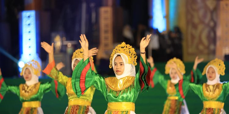 Tari Kolosal Meriahkan Pembukaan MTQN XIX Tingkat Kabupaten Tanah Bumbu