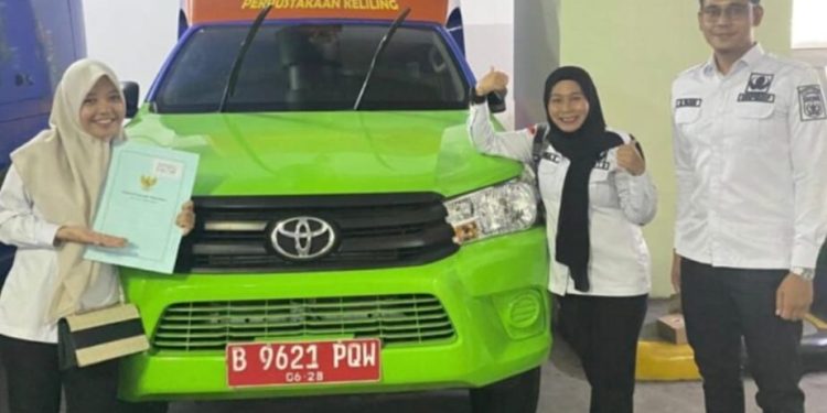 Tanah Bumbu Dapat Bantuan Mobil Perpustakaan Keliling dari Perpustakaan RI