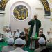Habib Ahmad Al Habsyi Hadiri Majelis Lailatul Jumat, Ajak Jamaah Perbanyak Sholawat