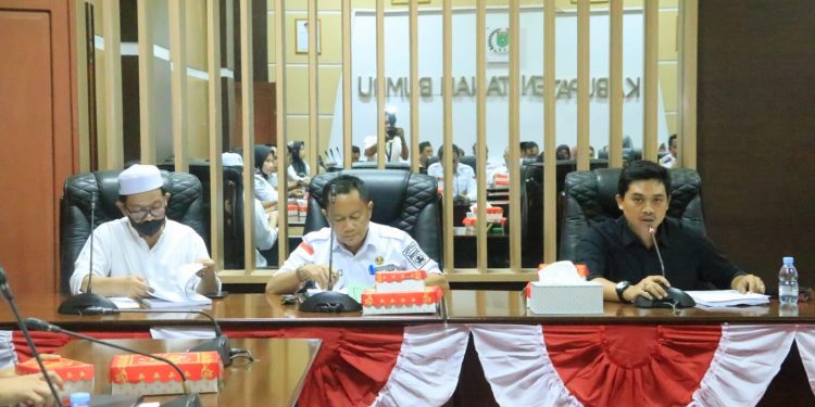 DPRD TANBU BAHAS TARIF PARKIR RSUD DHAAN DALAM RDP BAPEMPERDA