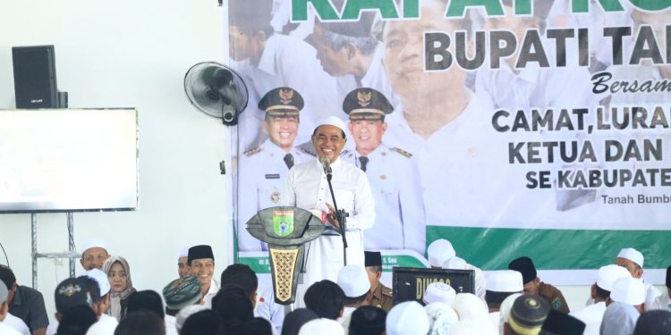 Rakor Bupati Tanah Bumbu Bersama Kepala Desa Sekaligus Launching Aplikasi Sajadah