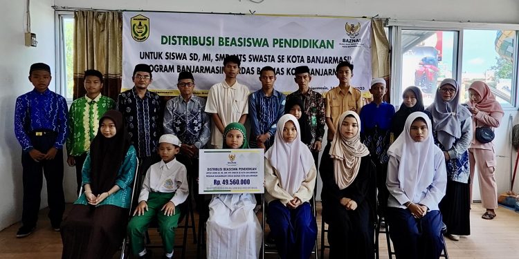 Seratus Lebih Pelajar Terima Beasiswa dari Baznas Kota Banjarmasin