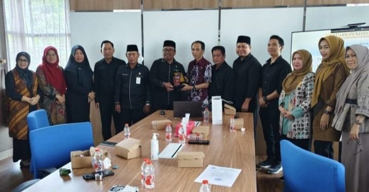 Dewan Pendidikan Tanah Bumbu Berkunjung ke Dinas Pendidikan Kota Samarinda