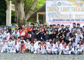 Taekwondoin Tanah Bumbu Dapat Gelar Terbaik untuk Kelas Cadet Putra dan Putri